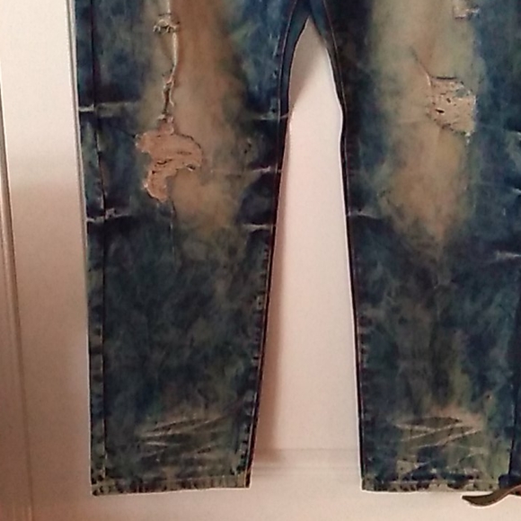 Men's Jeans - Picture 2 of 3